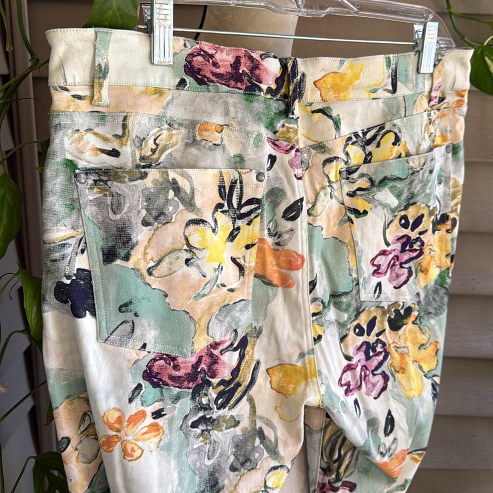 Peruvian Connection floral watercolor pant. - Picture 3 of 7